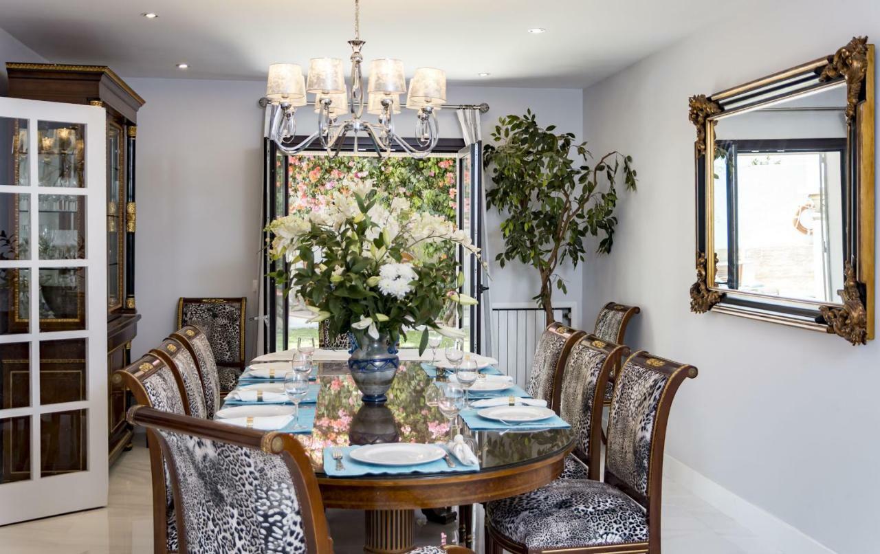 Villa Casakhan, Beautiful Luxury Villa, Marbella Buitenkant foto