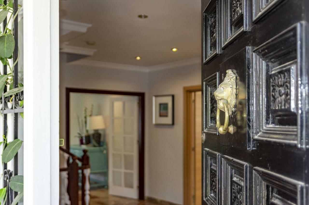 Villa Casakhan, Beautiful Luxury Villa, Marbella Buitenkant foto