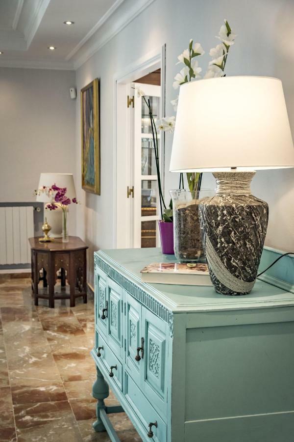 Villa Casakhan, Beautiful Luxury Villa, Marbella Buitenkant foto