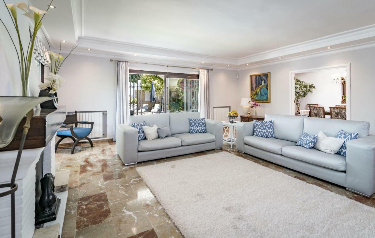 Villa Casakhan, Beautiful Luxury Villa, Marbella Buitenkant foto
