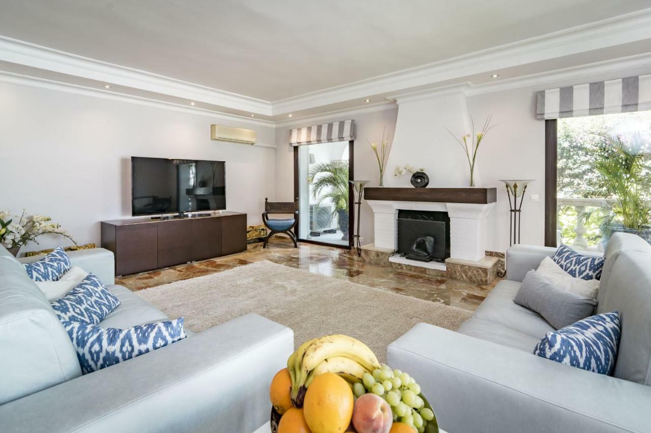 Villa Casakhan, Beautiful Luxury Villa, Marbella Buitenkant foto
